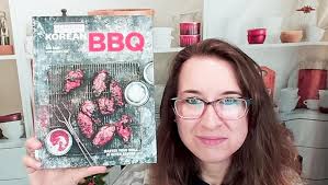 Korean BBQ: Master Your Grill in Seven Sauces [A Cookbook]: Kim, Bill, Ram,  Chandra: 9780399580789: Amazon.com: Books