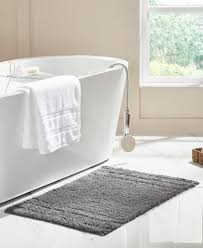 With a wide selection of elegant color schemes, plush fabrics, and convenient safety features, luxury bathroom rugs make the perfect accent in front of your shower, bath or sink. Bathroom Rugs Mats At Lowes Com