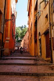 Rue Du Chateau Vieux Nice Cote D Azur Nice Voyage Septembre