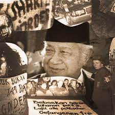 Sebenarnya postingan ini memiliki misi tugas kuliah. How A Swat From A Rolled Up Newspaper Was The Beginning Of The New Order S End