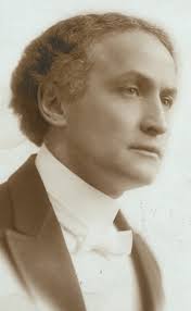 Houdini-bélyegblokk: 150 éve született a magyar szabadulóművész