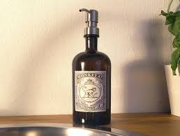 Keramik seifenspender selber machen & mit deinem foto bedrucken lassen. Gin Flasche Als Seifenspender Selber Bauen Diy Anleitung