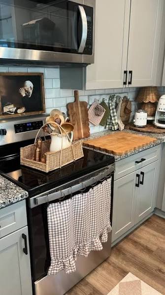 Ruffled oven curtain , I made a oven curtain to cozy up our kitchen 🤍 adding cozy charm to our home is my favorite 🤍, 