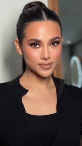 NOCHE DE CORONACIÓN! 👑👸🏻 Así se vivió la final estatal de @mxu.edomexico  2025 donde la bellísima Jane Cuevas @janecuevasr de Region Metropolitana  Centro resultó cómo ganadora. ¿QUE TE PARECE? Coméntanos 👇 Dirección