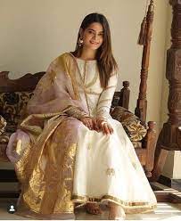 Wearing Wedding Dress Party Wear Dresses Pakistani Bridal Dresses Pakistani Fashion Party Wear