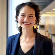 Lainie Martin's Instagram, Twitter & Facebook