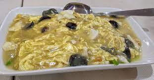 Rice bowl ayam telur asin / dori telur asin / ayam asam manis / ayam cabe kering / ayam goreng mentega / ayam lada hitam / angsio tahu jepang ayam. Resto Hakka Yang Homy Review Velvel Di Restoran Hakka House Kelapa Gading