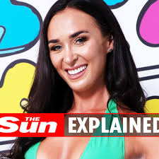 Who is Love Island bombshell Lacey Edwards?