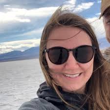 Danielle Danz (@MindfulDanz)