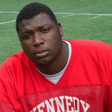 Leonard Walden's Instagram, Twitter & Facebook