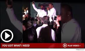 Biz Markie You Got What I Need Gif Pierre Garcon Belts Out Just A Friend With Biz Markie Biz Markie Music Event Biz