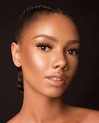 Shot From Recent Shoot Photographer Jadore Artistry Model Pariselisse Mua Neonvelvet Hair By Ha Brown Skin Makeup Bridal Makeup Natural Dark Skin Makeup
