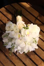 Not a problem for myglobalflowers as we offer flower delivery to any part of the globe with a 100% fresh quality guarantee from local florists. Pin By My Wedding Reception Ideas On Spring Wedding Spring Wedding Bouquets Wedding Flowers Spring Wedding Bouquet