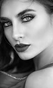 Beautiful Woman Black And White Photography Pin By Forouzan Ameri On Black And White Photography Black And White Portraits Beautiful Face Black And White Photography