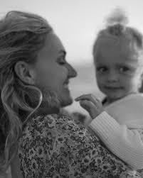 a s h l e y • p e t r o n e