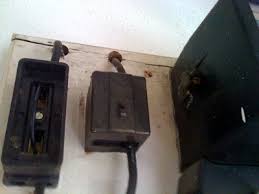 Citra mempunyai pacar bernama farel, pada suatu ketika farel mengajak citra untuk berkunjung dirumah temanya. Electrical My Hobby Peralatan Keselamatan Yang Biasa Di Rumah
