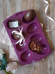 Concours Tupperware Un Moule A œufs Silicone A Gagner Sur Le Blog La Cuisine D Anna Et Olivia Tupperware Decoration Chocolat Moules