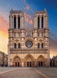 Page officielle de la cathédrale. An 800 Year History Of Paris S Notre Dame Cathedral