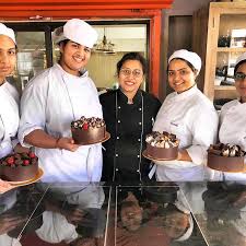 These are all taught by top chefs from michelin starred restaurants and top bakeries around the world. Best Cooking Classes In Mumbai Lbb Mumbai