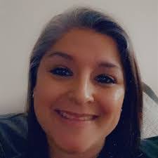 Amanda Skyles's Instagram, Twitter & Facebook