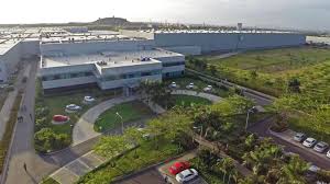 Škoda became a wholly owned subsidiary of the volkswagen group in 2000,2 positioned as the entry brand to the group.3 its total global sales reached 684,226 cars in 2009 and 85,000 for the month of march 2011.4 1 history 1.1 post wwii 1.2 volkswagen group subsidiary 1.3 history of sales 2. Volkswagen India