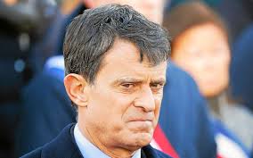 Manuel Valls pris à partie au début de sa visite en Nouvelle-Calédonie