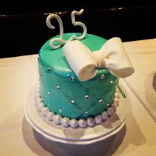 Classy Birthday Cake For 30 Year Old Woman Pin By Angela Aschian On Party Ideas 25th Birthday Cakes Birthday Cake For Him Cool Birthday Cakes