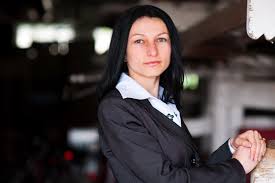 (din cate stiu, singurul manual de limba maghiara existent pe piata, cel putin in capitala. Profesoara Care TransformÄƒ LecÈ›iile Online De FizicÄƒ In Ore De Bucurie Cum Putem SÄƒ Scoatem O MonedÄƒ Dintr Un Pahar Cu ApÄƒ FÄƒrÄƒ SÄƒ Ne UdÄƒm Edupedu Ro