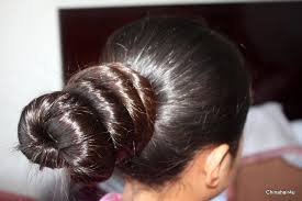 This woman (born 1985) is known for her 225 cm (7 ft 4 in) long hair. Long Hair Hair Show Haircut Headshave Video Download