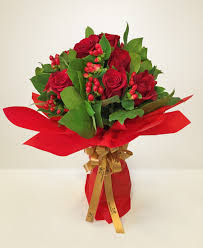 Mazzo grande a gambo lungo di forma classica. Bouquet Di Rose Con Consegna A Domicilio Interflora