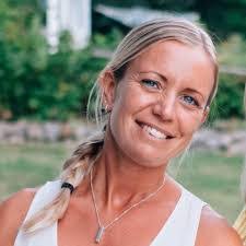 Karin Kling's Instagram, Twitter & Facebook