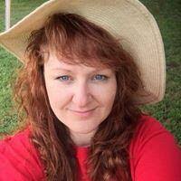 Lori Wegman's Instagram, Twitter & Facebook