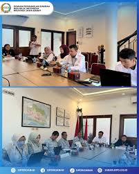 Rabu 6 November 2024, Anggota DPD RI Dapil Jawa Barat Ibu Agita Nurfianti  Melakukan Audiensi dengan Dinas Sosial yang diwakili oleh Dra. Ida ningrum,  BPJS Kesehatan yang diwakili oleh dr.Elisa Adam dan