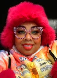 My #Candice pink and bling frames added some serious sparkle to my Saturday  night movie date to see the action-packed movie "Love Hurts" with my  husband. My frames were in perfect harmony
