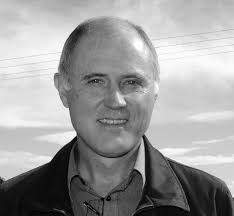 eckard-richard-bw.jpg?format=WebP&quality=90&v=1da889609064a10