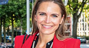 She was born in belgium. Mooi Babynieuws Hanna Verboom Bevallen Van Zoontje