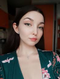 Hostessa Julia Korba