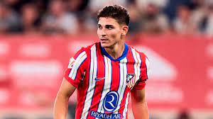 Julián Álvarez va por todo y por todos en el Atlético de Madrid – Pirámide  Invertida