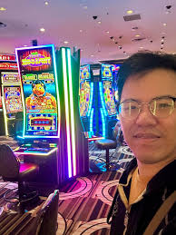 電競醫生- 住在Vegas的賭場睡醒就下樓打牌，玩玩各種賭戲美食跟Resort設施也全包完全不用離開賭場享受遊戲，還能稍微賺錢