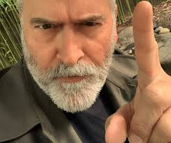 15 Of The Best Bruce Campbell Isolation Tweets