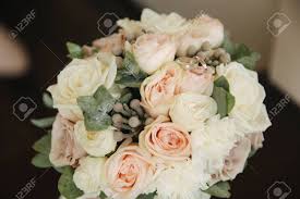 Send roses & rose bouquets for any occasion. White And Gold Flower Bouquet Off 77 Buy
