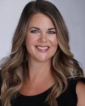 Stefanie Russell's Instagram, Twitter & Facebook