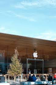 The new space replaces the company's flagship. Apple Southlake Town Square