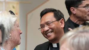 Local Catholics' new ministry: Daily walks with fearful facing SD  immigration court