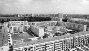 Wetter heute, 21.06.2021 in grünau gibt es am morgen überwiegend blauen himmel mit vereinzelten wolken bei temperaturen von 19°c. App In Die Geschichte
