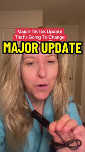 So random a NEW photo feed just appeared!!!! Bring