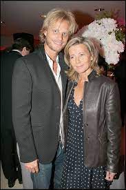 Apr 26, 2021 · ce lundi 26 avril, claire chazal recevait luc ferry, ancien ministre de l'éducation, dans son émission passage des arts. Claire Chazal Retrouve Son Ex Arnaud Lemaire Pour Une Exposition Et Il A Beaucoup Change