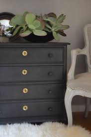 46 Marvelous Grey Chalk Paint Furniture Ideas In 2020 Painted Furniture Colors Furniture Makeover Ideas Wood Painted Furniture