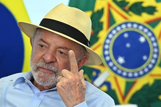 Las crisis diplomáticas de Brasil con Argentina y Estados Unidos se agravan  antes de las elecciones presidenciales con denuncias de injerencia externa.  http://prim.ec/cWOO50ZwY5W