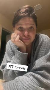 #storytime ☕️ My heart was crushed when i cake back home! #firstheartbreak